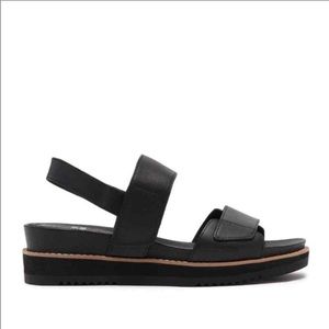 Eileen Fisher Black Kale Sandals NWOT!